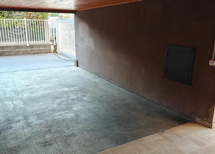 T1 Bis Renove Et Parking